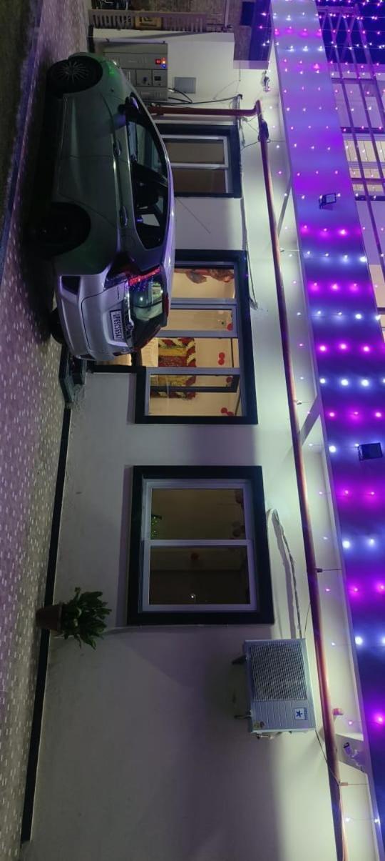 Jhankar Banquet And Lawn Varanasi Exterior foto